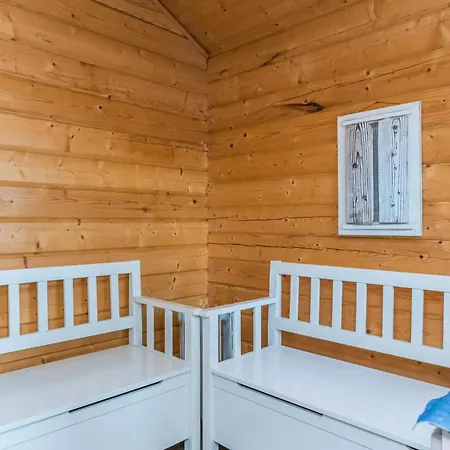 Tervapaeaesky By Interhome * Kangasniemi